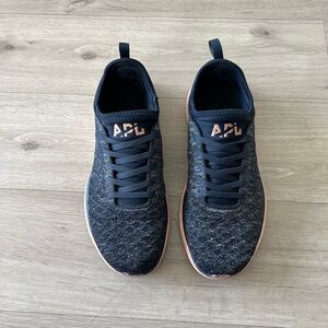 APL Techloom Phantom Navy Blue Sneakers Sz 9.5